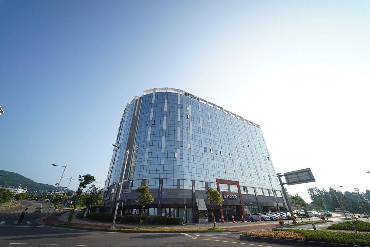 โรงแรมชินชิน เชจู เวิลด์คัพ ซอกวีโพ ภายนอก รูปภาพ